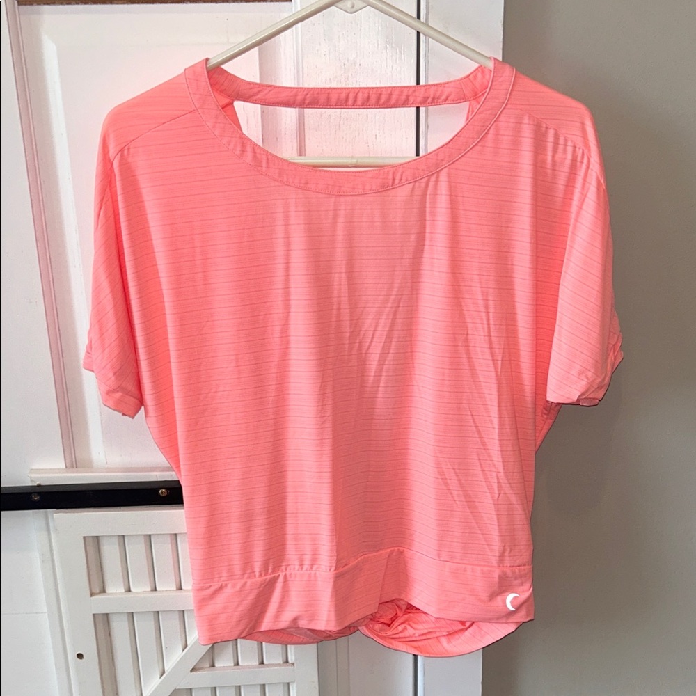 ZYIA Women's Coral Short Sleeve Crop Top